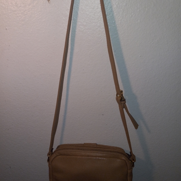 Tutilo Tan Leather Crossbody Shoulderbag - Picture 7 of 7